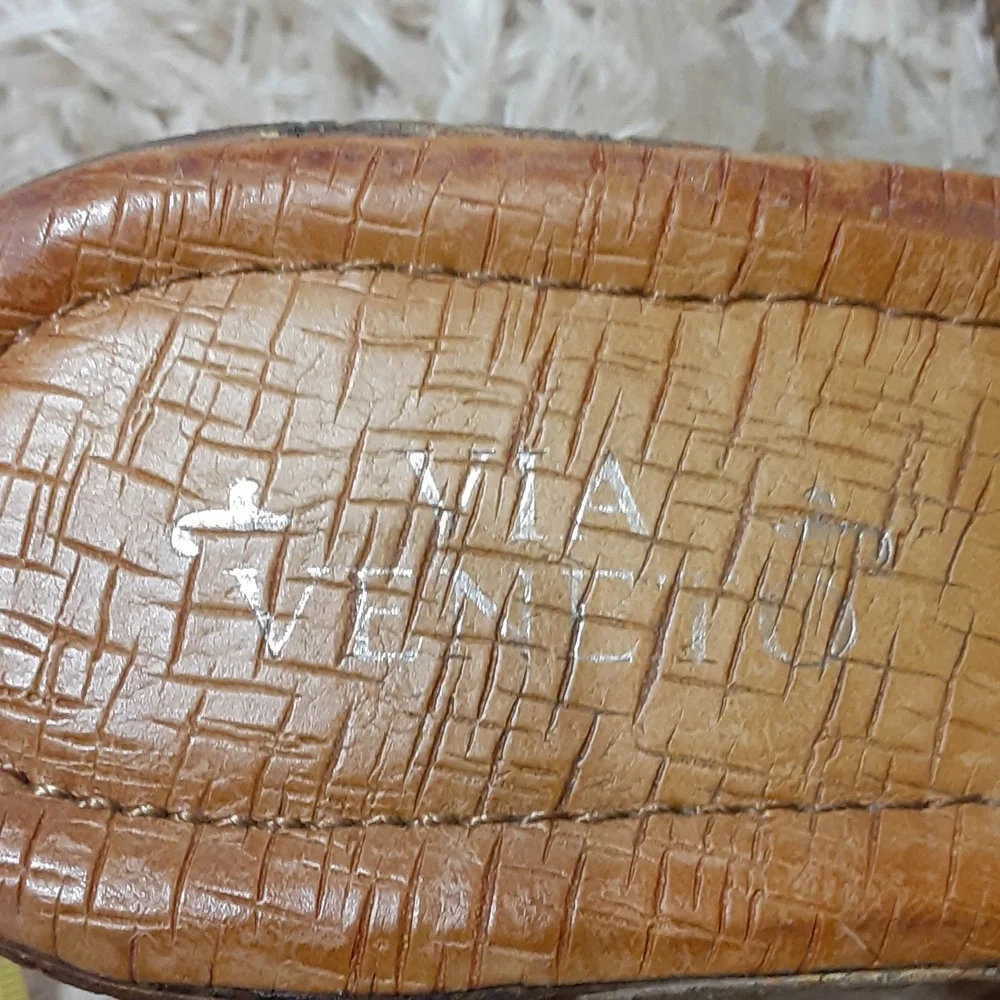 Via Veneto Wedge - Picture 7 of 7